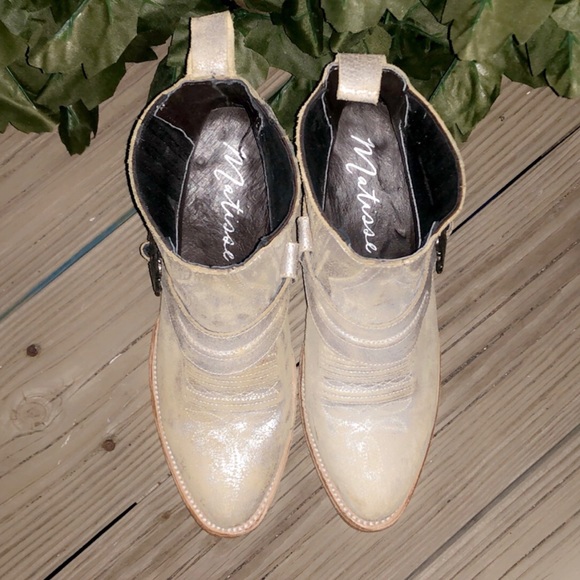 MATISSE Judo Western Suede Ankle Bootie - Picture 4 of 7